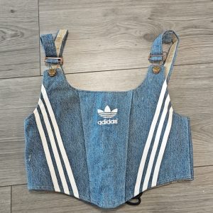 Adidas corset croptop - rework/remake (blauw denim)